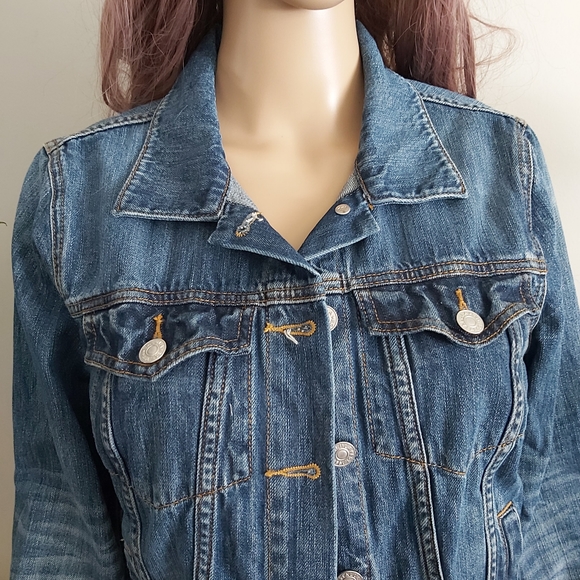 Aritzia Talula blue denim crop jean jacket - Picture 2 of 14